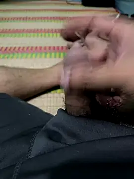 Snapshot of Langtudamdang89 chatting on 09/25/25, 02:21 Langtudamdang89 online show from 09/25/25, 02:21