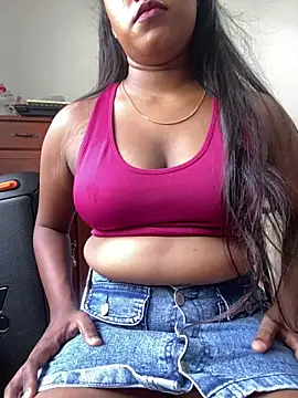 Snapshot of vinushi chatting on 09/10/25, 06:57 vinushi online show from 09/10/25, 06:57