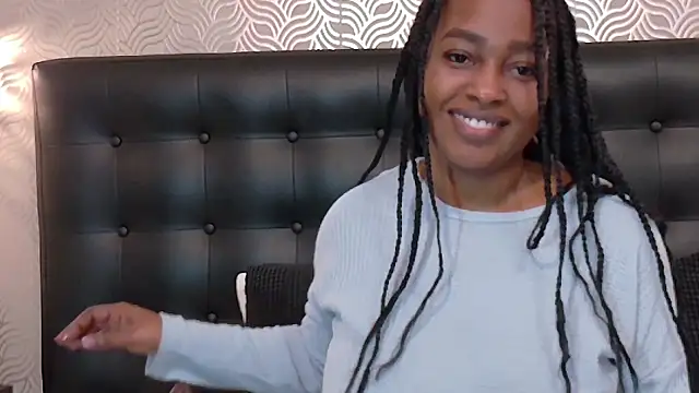 Snapshot of NaiaraMasson_ chatting on 07/17/26, 12:12 NaiaraMasson online show from 07/17/26, 12:12