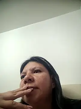 kinky momm online show from 10/07/25, 01:08