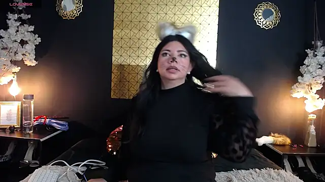kinky momm online show from 10/27/25, 01:37
