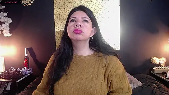 kinky momm online show from 12/05/25, 01:20