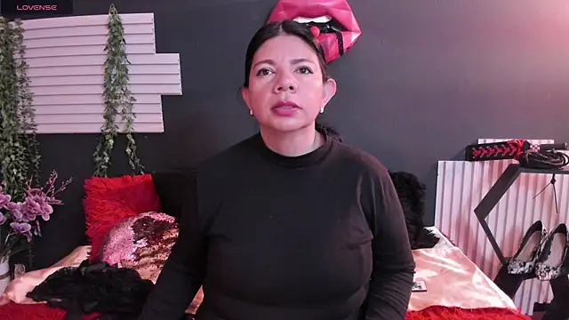 kinky momm online show from 07/04/26, 03:40