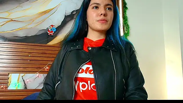 Evelin thompsson online show from 12/18/25, 03:45