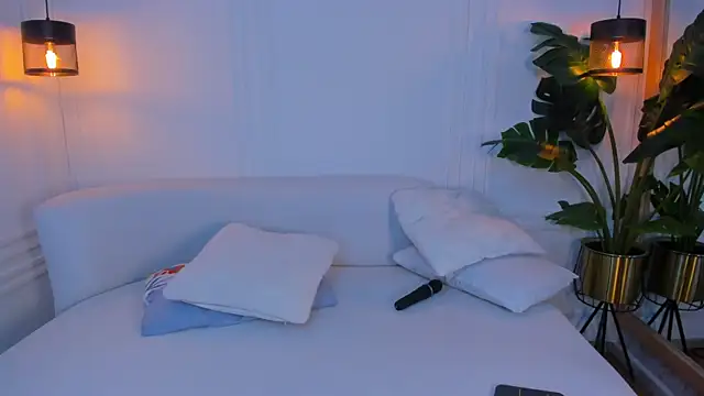 Dafne Hillss online show from 10/01/25, 12:49