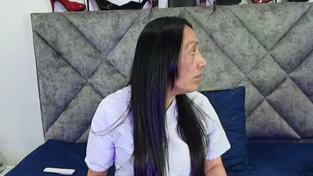 Shantey Laurent online show from 02/18/26, 05:42