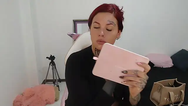 Maddy Vicius19 online show from 10/03/25, 09:12