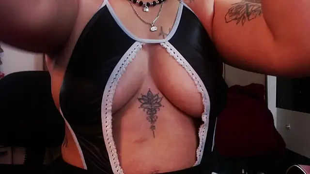 MIA  SPENCER online show from 02/07/26, 04:43