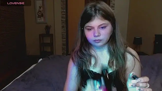 Lilly Jess online show from 10/02/25, 06:37