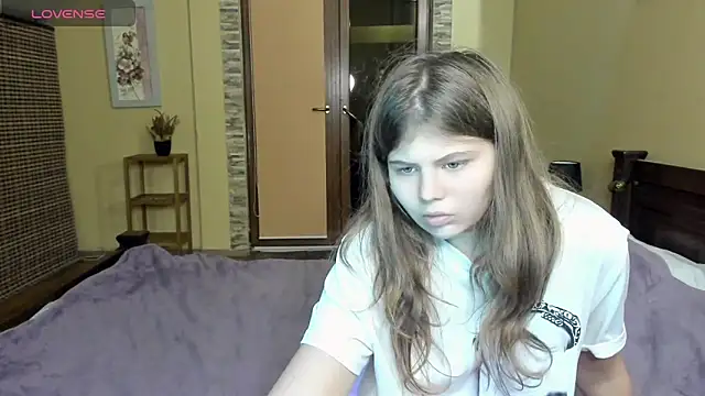 Lilly Jess online show from 10/15/25, 06:19