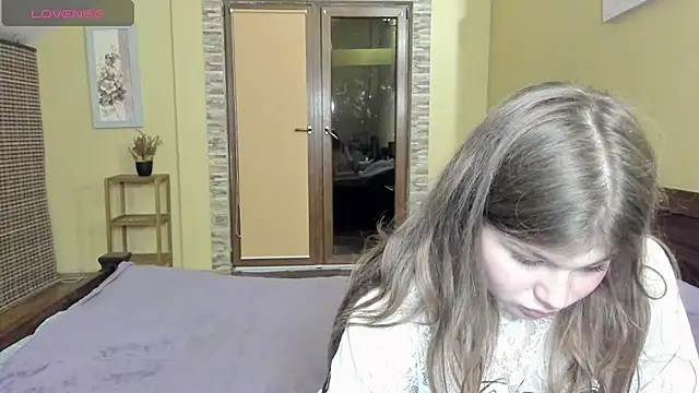 Lilly Jess online show from 10/16/25, 04:30