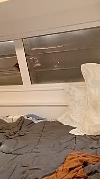 nakedgarbageperson online show from 03/07/26, 12:29