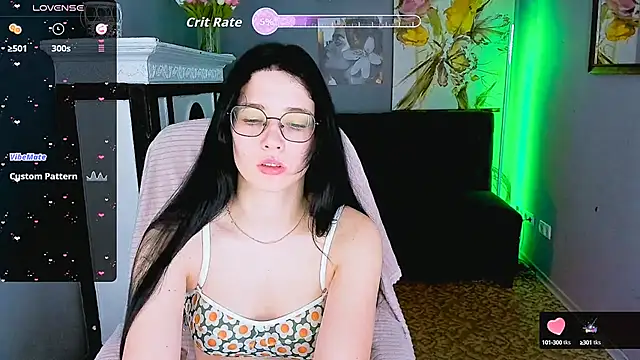 Snapshot of Charming_Mysteriousss chatting on 10/03/25, 12:02 Charming Mysteriousss online show from 10/03/25, 12:02