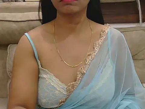 MISS SOMIYA online show from 11/17/25, 06:14