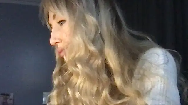 Pyrelissa online show from 12/15/25, 05:06