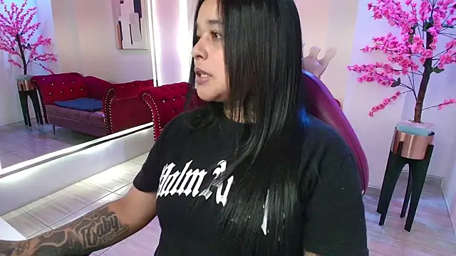 Black roseee online show from 10/25/25, 03:14