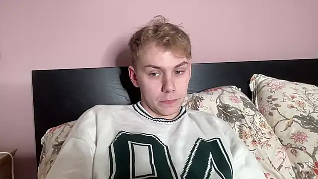 scottishtwink01 online show from 10/13/25, 05:35