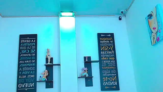 Snapshot of CHLOE_THUNDERS chatting on 02/21/26, 03:13 CHLOE THUNDERS online show from 02/21/26, 03:13