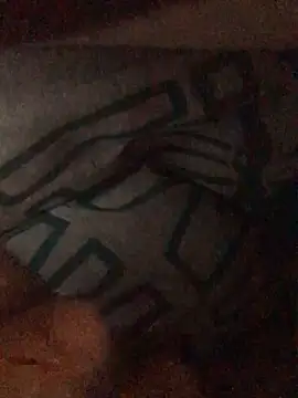 Snapshot of luzmelzinha chatting on 09/21/25, 08:43 luzmelzinha online show from 09/21/25, 08:43