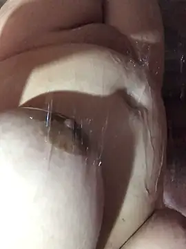 luzmelzinha online show from 04/13/26, 06:19