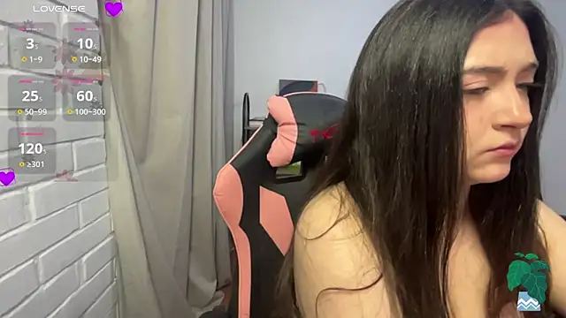 valentinauwu online show from 03/18/26, 03:42