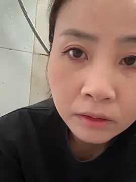 wly2028 online show from 12/04/25, 05:28