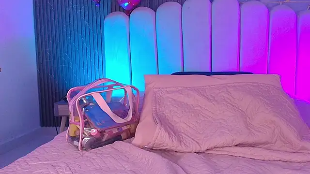 abbyrouss  online show from 02/23/26, 03:15