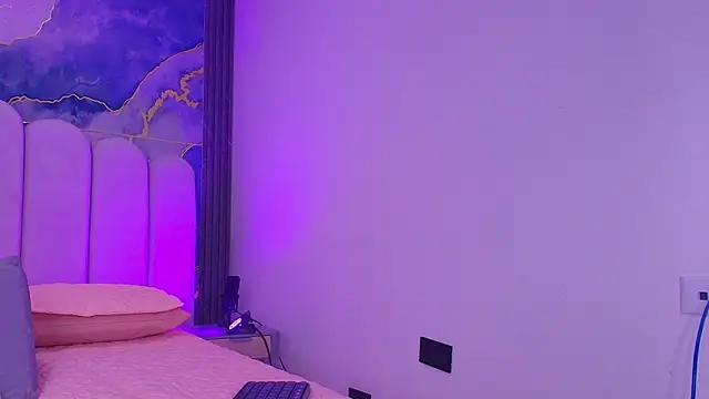 abbyrouss  online show from 04/10/26, 04:06