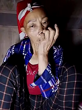 -Xuka-200 online show from 11/08/25, 12:11