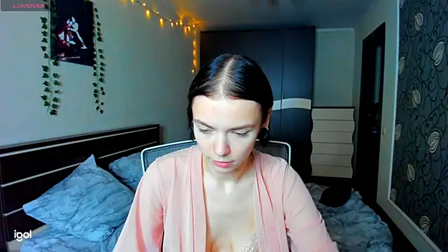 bonnybimi online show from 10/14/25, 02:18