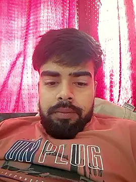 soniriyaa010101 online show from 01/12/26, 08:08