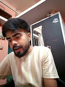 soniriyaa010101 online show from 04/11/26, 08:35