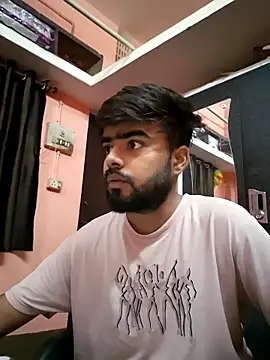 soniriyaa010101 online show from 06/04/26, 12:00