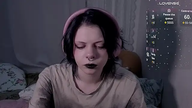 Snapshot of Alice_Zev chatting on 07/19/26, 11:41 Alice Zev online show from 07/19/26, 11:41