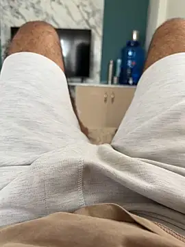 sunnu 97  online show from 10/21/25, 05:41