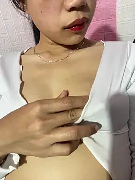 Mollie jane online show from 12/18/25, 01:28