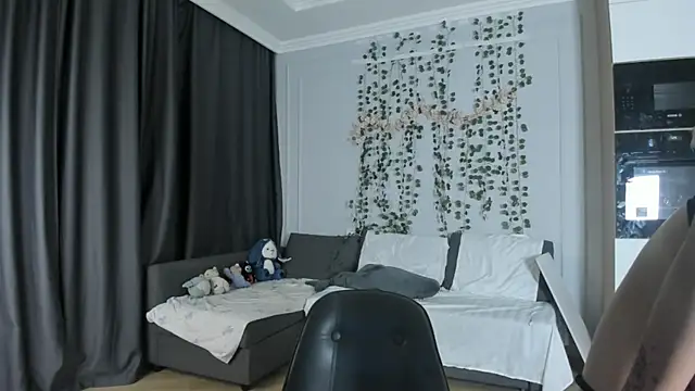 heexhia online show from 10/07/25, 01:25