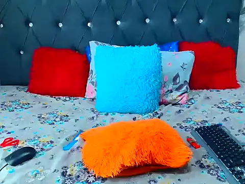YummyJellybooty13 online show from 09/20/25, 11:17