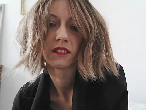 MadMadelin online show from 10/28/25, 12:52