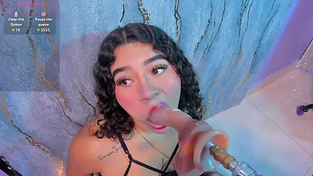 mia cataleiya online show from 10/28/25, 11:25