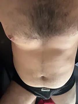 Snapshot of _Famous_ chatting on 09/17/25, 01:46 Famous online show from 09/17/25, 01:46