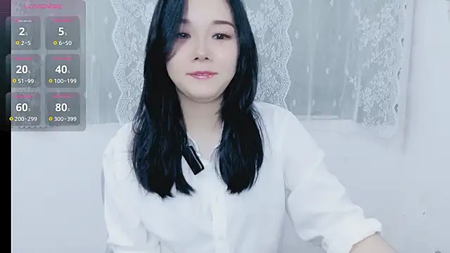 Snapshot of Txm123321 chatting on 02/14/26, 06:43 Txm123321 online show from 02/14/26, 06:43