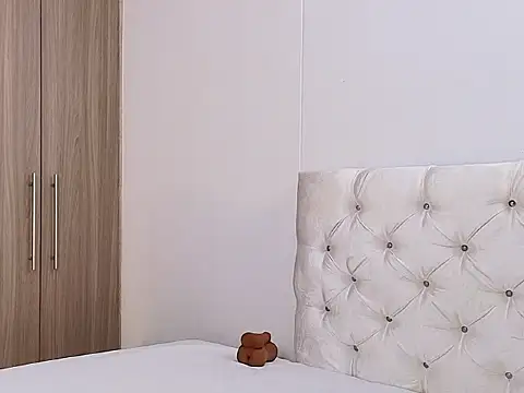 cassian gold online show from 04/28/26, 08:36