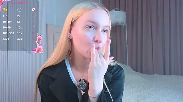 KrishnaSimmons online show from 10/28/25, 07:38