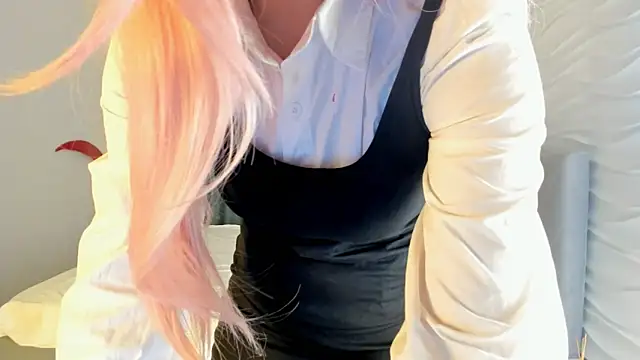 yanyaan online show from 11/03/25, 03:41