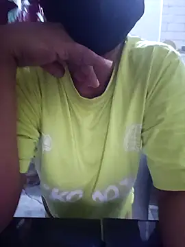 Snapshot of hottie_jenny9 chatting on 09/14/25, 12:32 hottie jenny9 online show from 09/14/25, 12:32