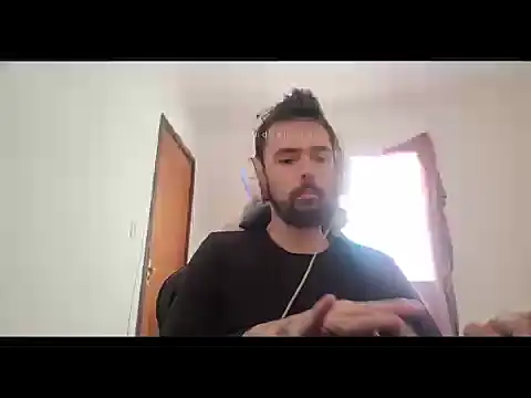 Snapshot of Arthur_Rj_21 chatting on 09/29/25, 04:12 Arthur Rj 21 online show from 09/29/25, 04:12