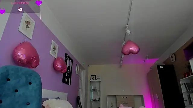 dark summer online show from 03/02/26, 06:14