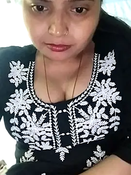 Hot-Pooja25 online show from 02/06/26, 06:22