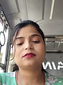 Hot-Pooja25 online show from 05/04/26, 02:29